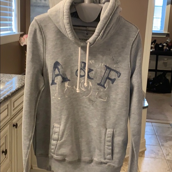 a&f sweatshirt